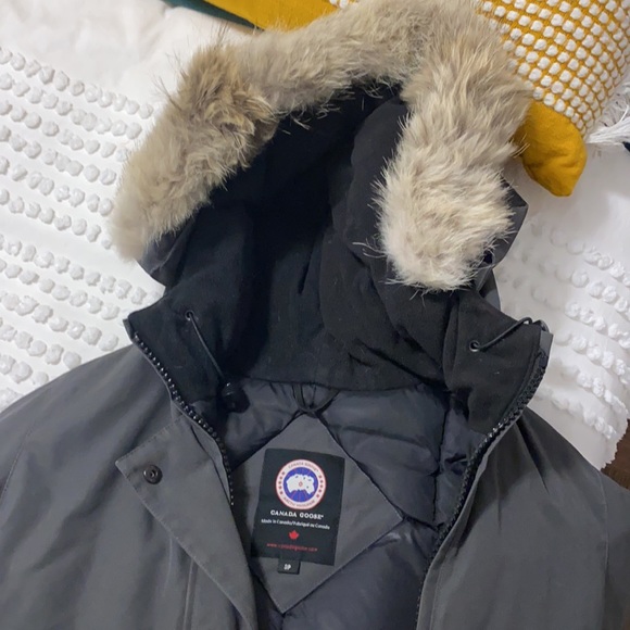 Canada Goose Victoria Parka - Graphite Size Small - Picture 7 of 9